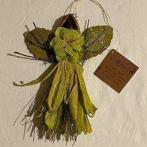 NWT  Enesco Natures Poetry Handcrafted Fairy Ornament Ornie 2011 Green/Ivory Sm